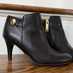 Tommy Hilfiger Sleek Black Ankle Boots